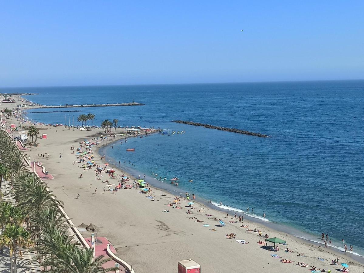 Increible Atico Con Vistas A La Bahia De Almeria Luaran gambar