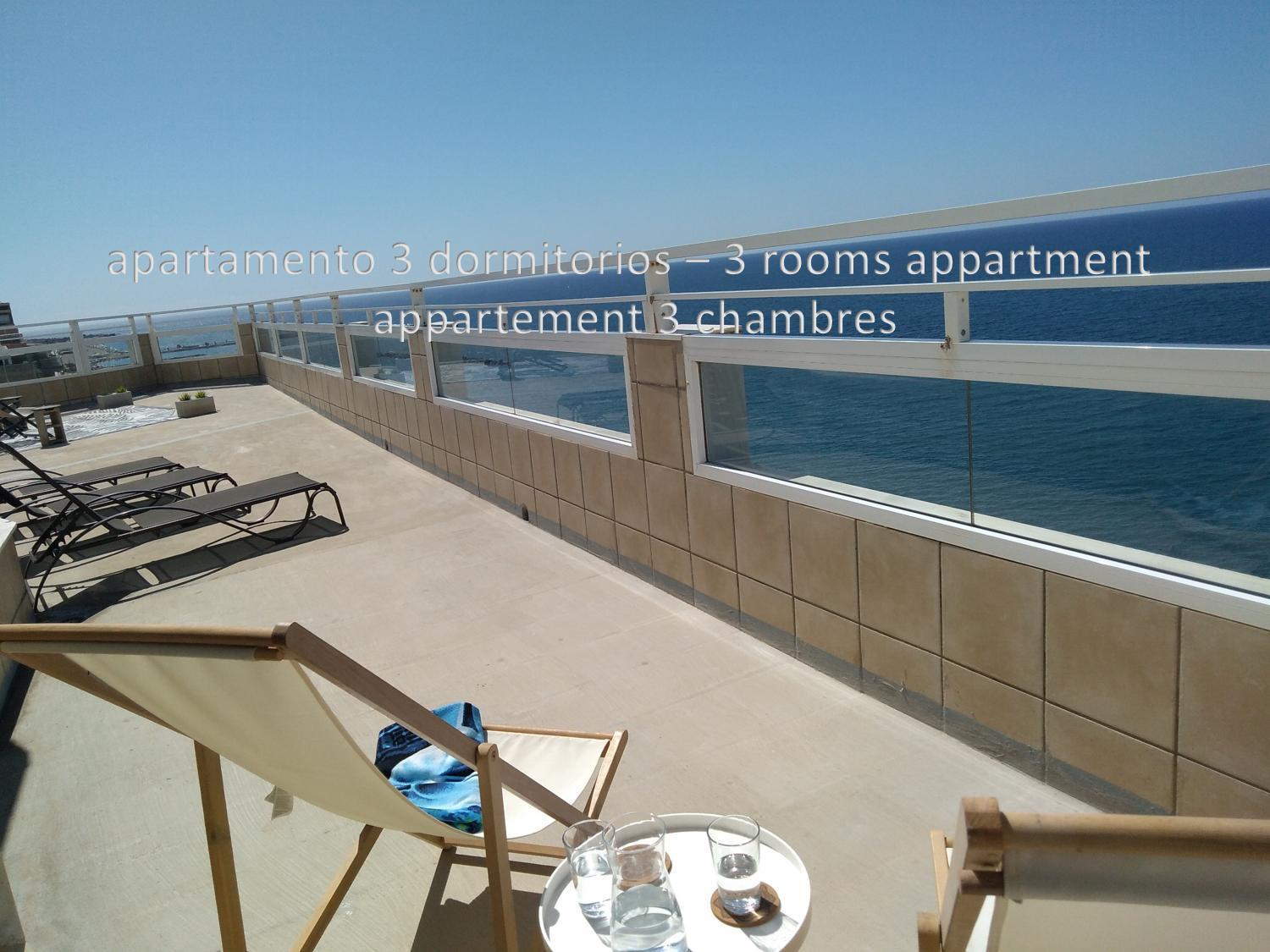 Increible Atico Con Vistas A La Bahia De Almeria Luaran gambar